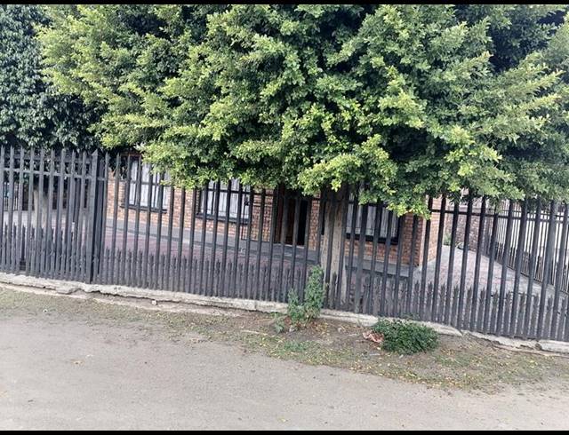 3 BEDROOM HOUSE FOR SALE IN BOITEKONG EXT 3